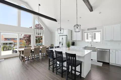 Kitchen - 4 Cross Rd, Bourne, MA 02532 photo 1 of 5