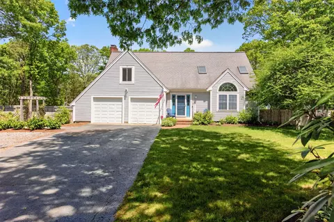 12 Sarah Lawrence Rd, Sandwich, MA 02563