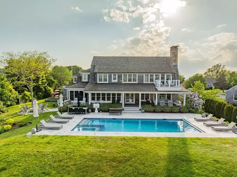22 Kent Rd, Barnstable, MA 02630