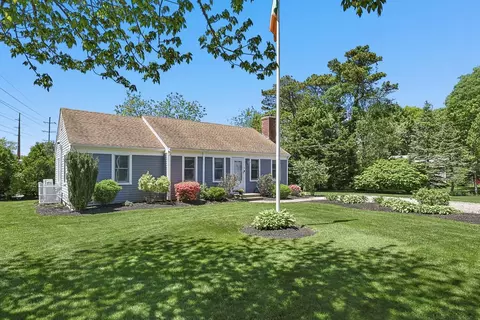 11 Mary David Rd, Yarmouth Port, MA 02675