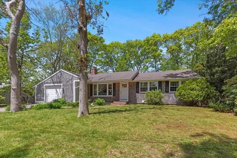 36 Portside Cir, Teaticket, MA 02536