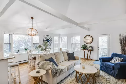 111 School St #9, West Dennis, MA 02670