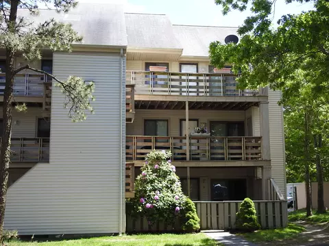 800 Bearses Way #4NF, Hyannis, MA 02601