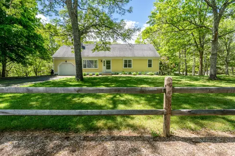 168 White Moss Dr, Marstons Mills, MA 02648 photo 3