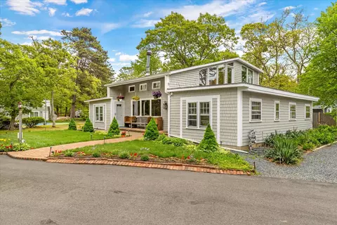 390 Brackett Rd, Eastham, MA 02642