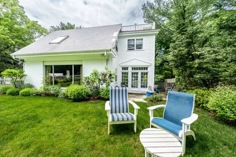 Exterior - 156 E Bay Rd, Osterville, MA 02655 photo 8 of 23