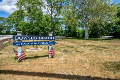 Exterior - 156 E Bay Rd, Osterville, MA 02655 photo 20 of 23