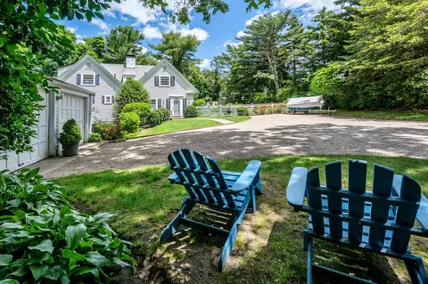 Exterior - 156 E Bay Rd, Osterville, MA 02655 photo 4 of 23