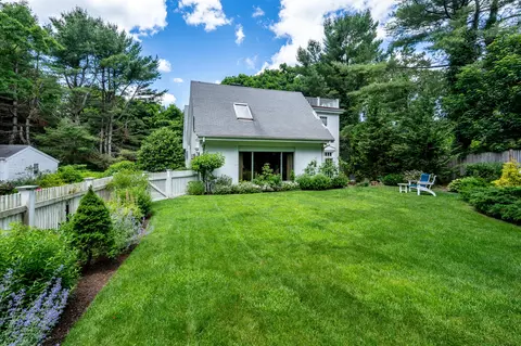 Exterior - 156 E Bay Rd, Osterville, MA 02655 photo 6 of 23