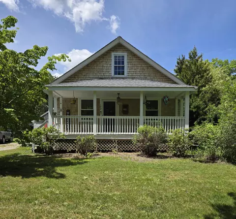 199 Cammett Rd, Marstons Mills, MA 02648