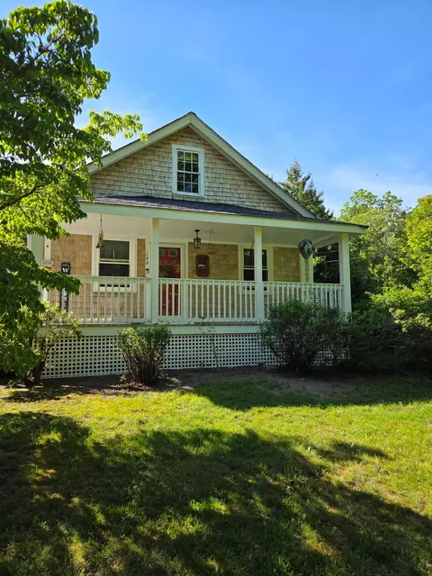 199 Cammett Rd, Marstons Mills, MA 02648