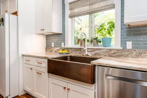 Kitchen - 265 Cotuit Rd, Mashpee, MA 02649 photo 4 of 4