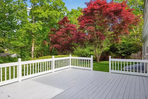 Exterior - 16 Maple Rd, Centerville, MA 02632 photo 2 of 3