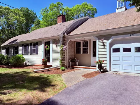 121 Salt Rock Rd, Barnstable, MA 02630
