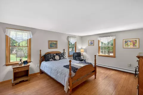 Bedroom - 81 Indian Spring Rd, West Barnstable, MA 02668 photo 4 of 10