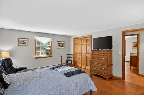 Bedroom - 81 Indian Spring Rd, West Barnstable, MA 02668 photo 5 of 10