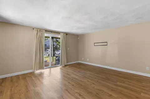 Living - 70 Cape Dr #8B, Mashpee, MA 02649 photo 1 of 3