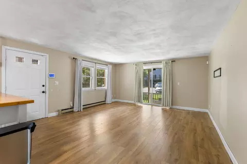 Living - 70 Cape Dr #8B, Mashpee, MA 02649 photo 2 of 3