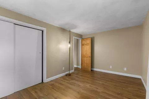 Bedroom - 70 Cape Dr #8B, Mashpee, MA 02649 photo 4 of 4