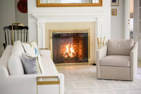 Living - 140 Seapuit Rd, Osterville, MA 02655 photo 2 of 5