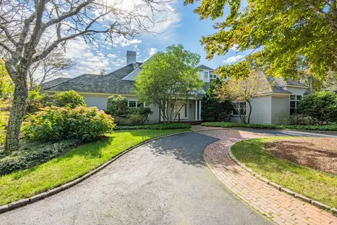 140 Seapuit Rd, Osterville, MA 02655