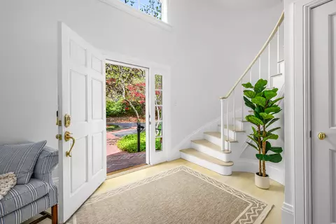 Entry Way - 140 Seapuit Rd, Osterville, MA 02655 photo 1 of 9