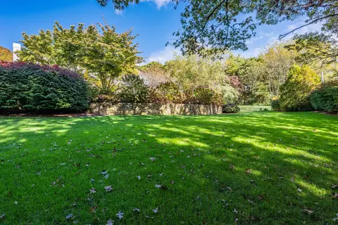 Exterior - 140 Seapuit Rd, Osterville, MA 02655 photo 8 of 11