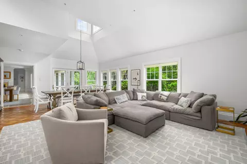 Living - 140 Seapuit Rd, Osterville, MA 02655 photo 5 of 5