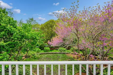 Exterior - 140 Seapuit Rd, Osterville, MA 02655 photo 3 of 11