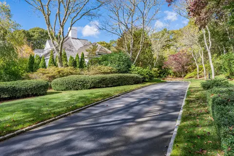 Exterior - 140 Seapuit Rd, Osterville, MA 02655 photo 4 of 11