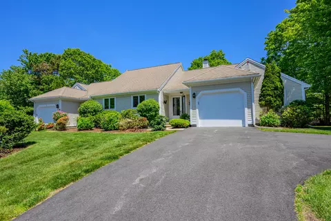 1 Sandview Ter UNIT 1, Mashpee, MA 02649
