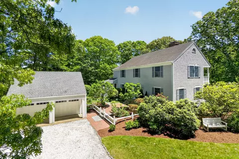420 Starboard Ln, Osterville, MA 02655