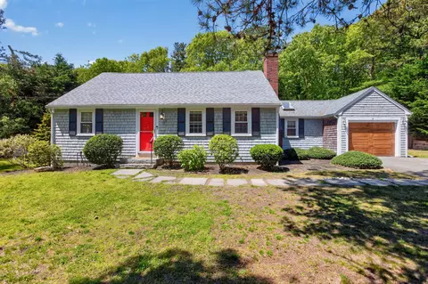 4 Forsythia Dr, Harwich, MA 02645