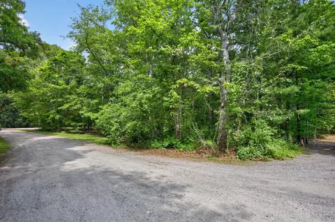 20 Hirsch Rd, Forestdale, MA 02644