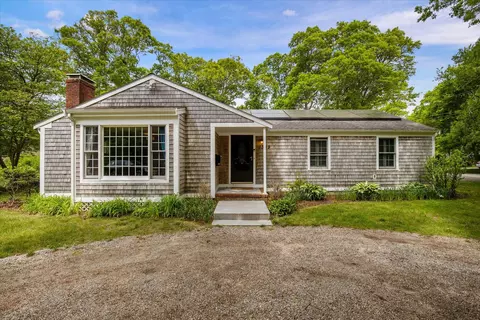 1309 Shootflying Hill Rd, Centerville, MA 02632