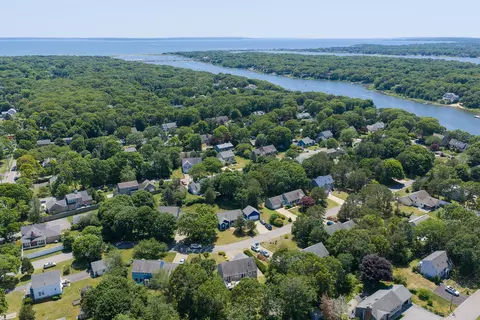 108 Pheasant Ln, East Falmouth, MA 02536