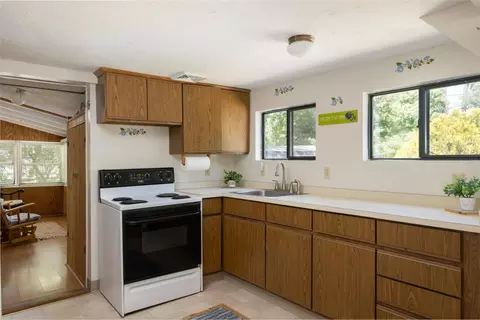 33 Kingwood St, Wareham, MA 02571 photo 8
