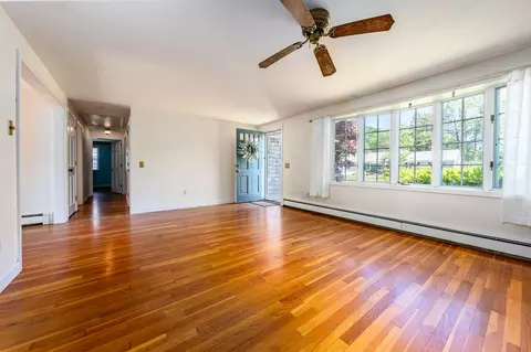 Living - 41 Brezner Ln, Centerville, MA 02632 photo 1 of 4