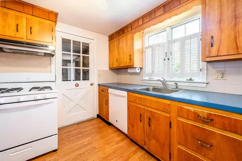 Kitchen - 41 Brezner Ln, Centerville, MA 02632 photo 1 of 4