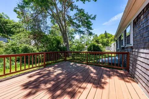 Exterior - 41 Brezner Ln, Centerville, MA 02632 photo 4 of 7