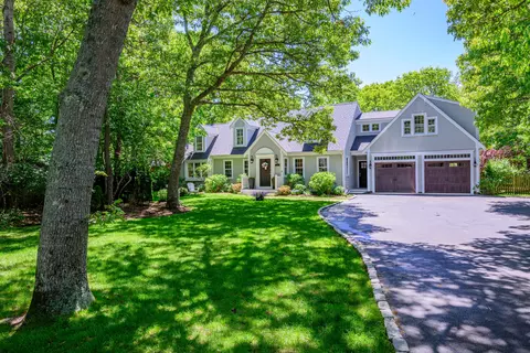 19 Coveview Dr, South Yarmouth, MA 02664