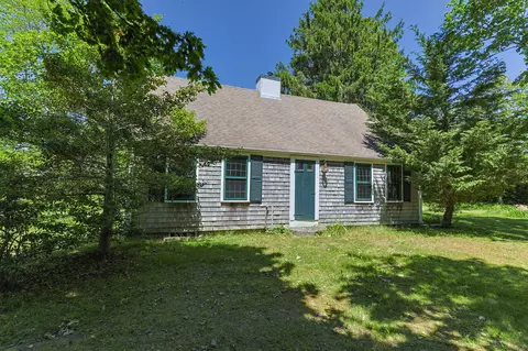 417 Commerce Rd, Barnstable, MA 02630