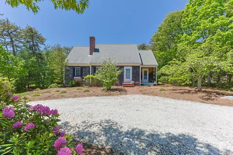 190 Zoheth Smith Way, Wellfleet, MA 02667