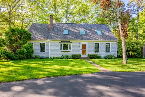 42 Hamblins Hayway, Marstons Mills, MA 02648
