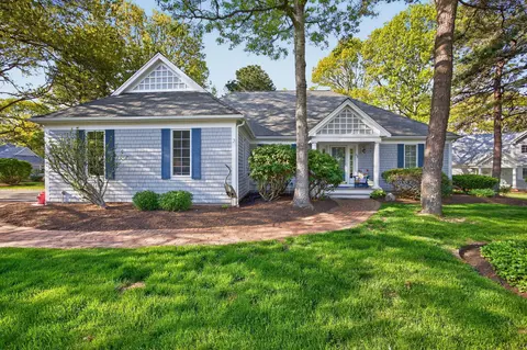 107 Reflection Dr, Sandwich, MA 02563