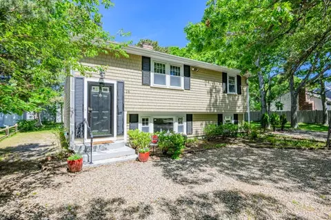 19 Maine Ave, West Yarmouth, MA 02673
