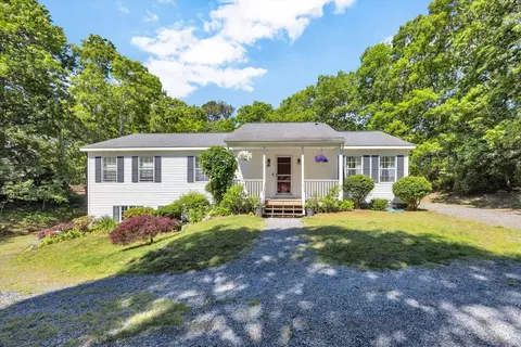 49 Thousand Oaks Dr, Brewster, MA 02631