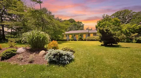 51 Chickadee Ln, Orleans, MA 02653