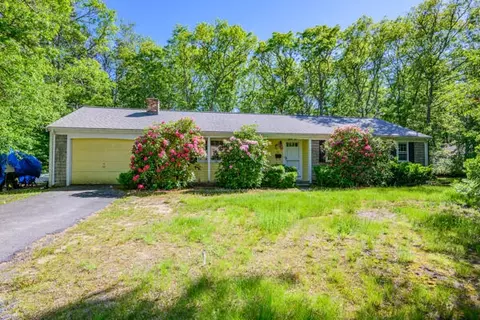 21 Norton Rd, West Yarmouth, MA 02673