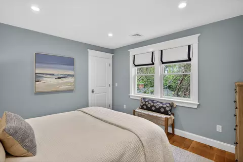 Bedroom - 357 Monomoscoy Rd, Mashpee, MA 02649 photo 2 of 3